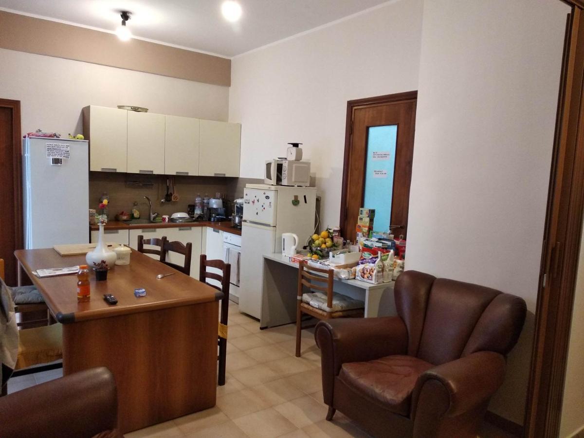 Апартаменты Casa Studenti E Giovani Turisti Fkk - Giochi Di Societa Ed Intimo Party - Volontari Benvenuti Палермо Экстерьер фото