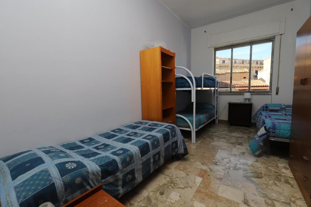 Апартаменты Casa Studenti E Giovani Turisti Fkk - Giochi Di Societa Ed Intimo Party - Volontari Benvenuti Палермо Экстерьер фото